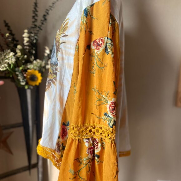 Harry Potter Hufflepuff Refashioned Upcycled Free Size Blouse OSFM - Picture 3 of 6